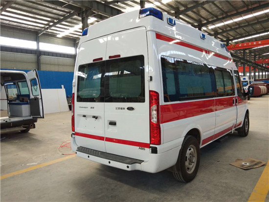 福特新世代V348救護(hù)車（臥鋪版）