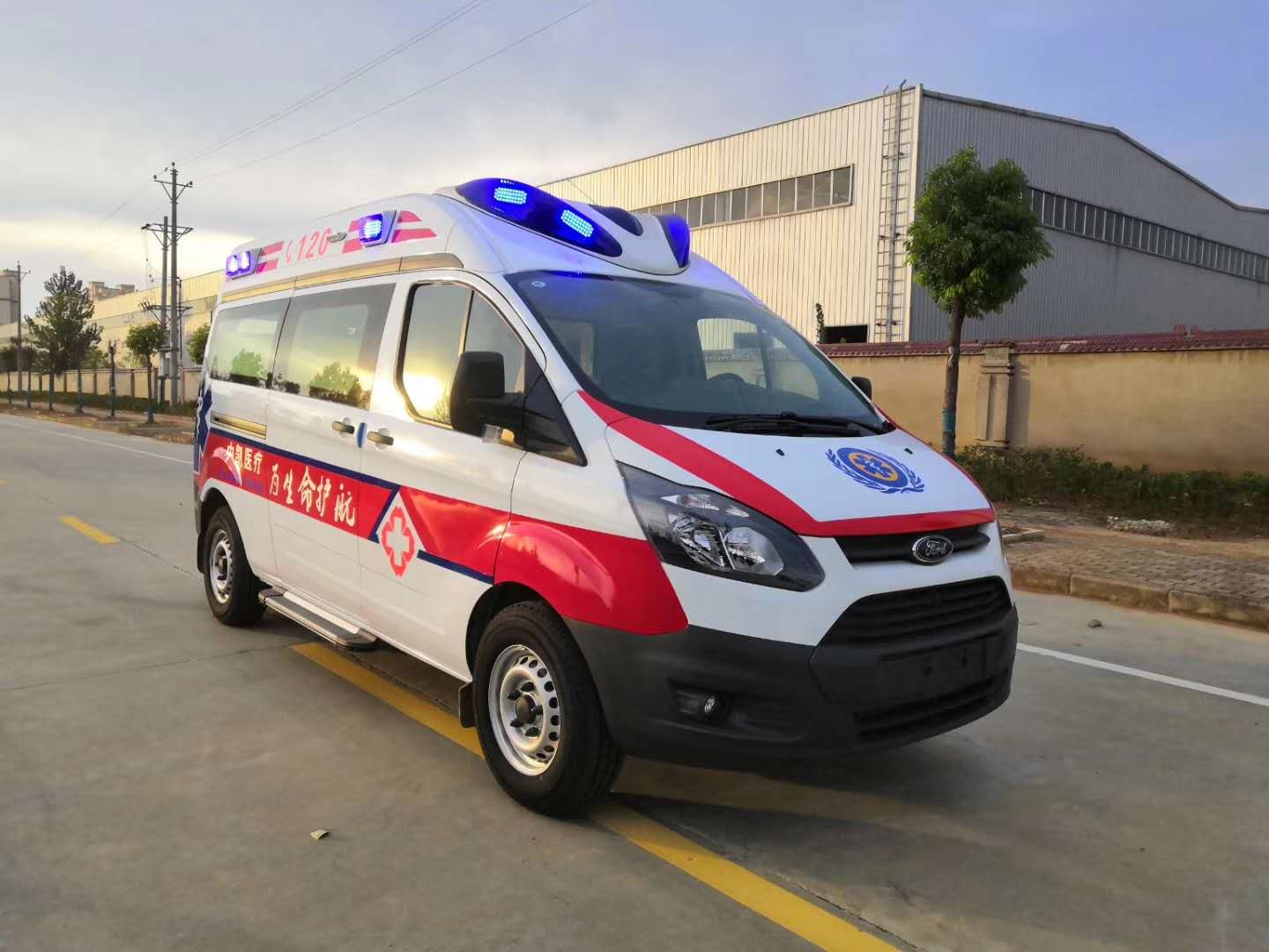 江鈴全順V362（航空版）救護(hù)車(chē) 國(guó)六