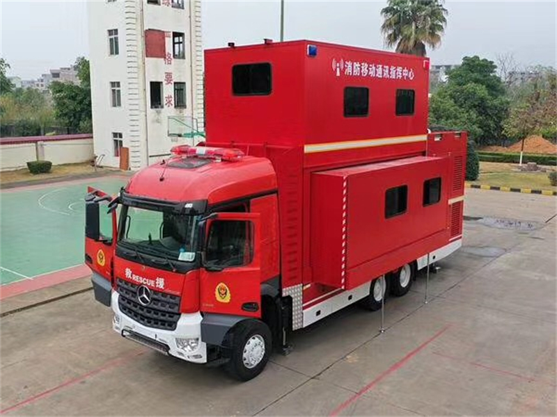 奔馳Arocs 3345 通訊指揮車(chē)