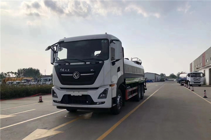 東風天龍后八輪20噸噴霧車，國六綠化噴灑車